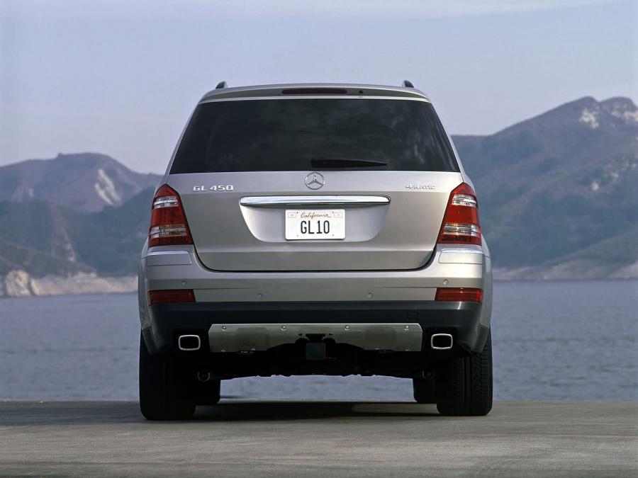  Mercedes-Benz GL450 4Matic 2007 года  (фото 42 из 114)